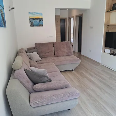 Apartman In Mandre