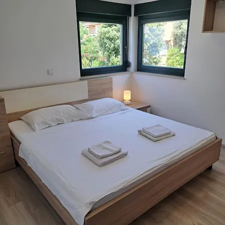 Apartman In *