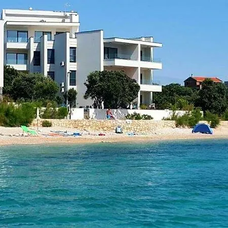 In Apartman *
