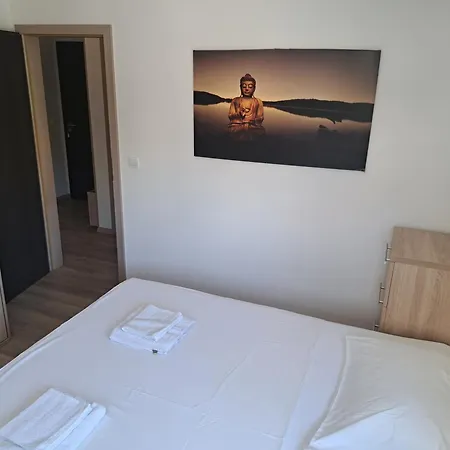 Apartment In Mandre